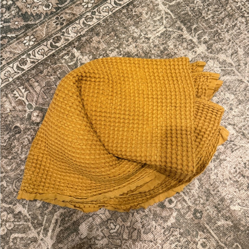 Mallino Waffle Knit Blanket